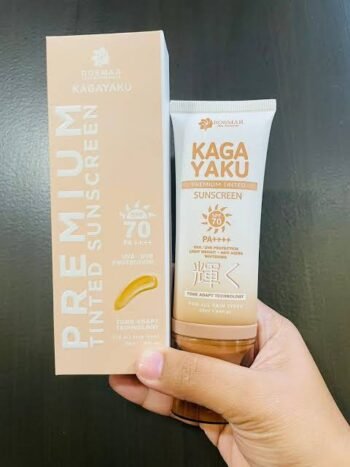 ROSMAR SKIN ESSENTIALS KAGAYAKU PREMIUM TINTED SUNSCREEN 50ML - Image 2